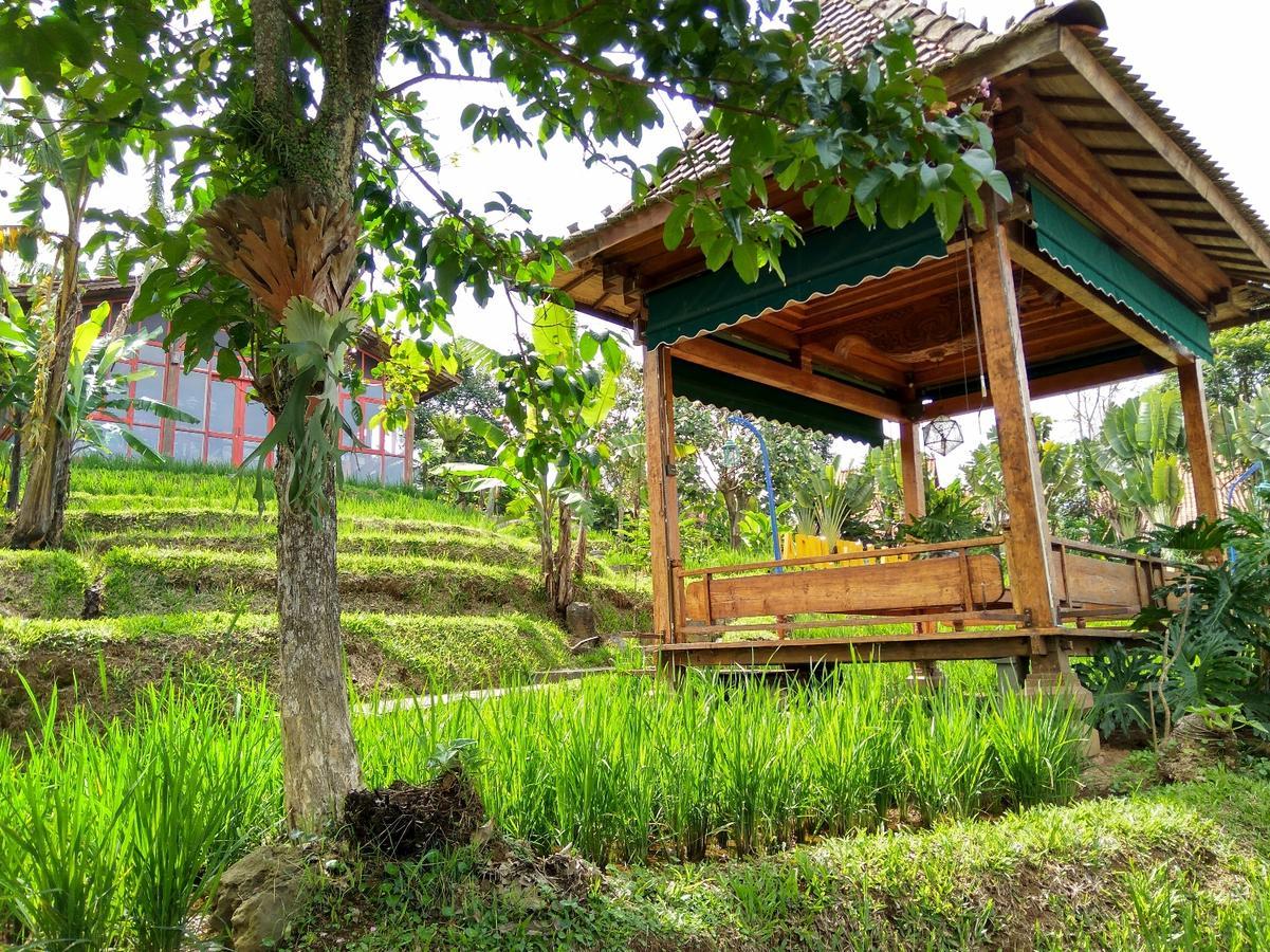Jadul Village Resort Lembang Dış mekan fotoğraf